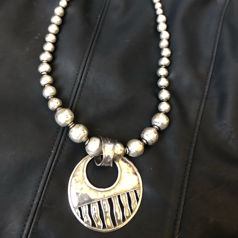 Silpada hammered silver statement necklace